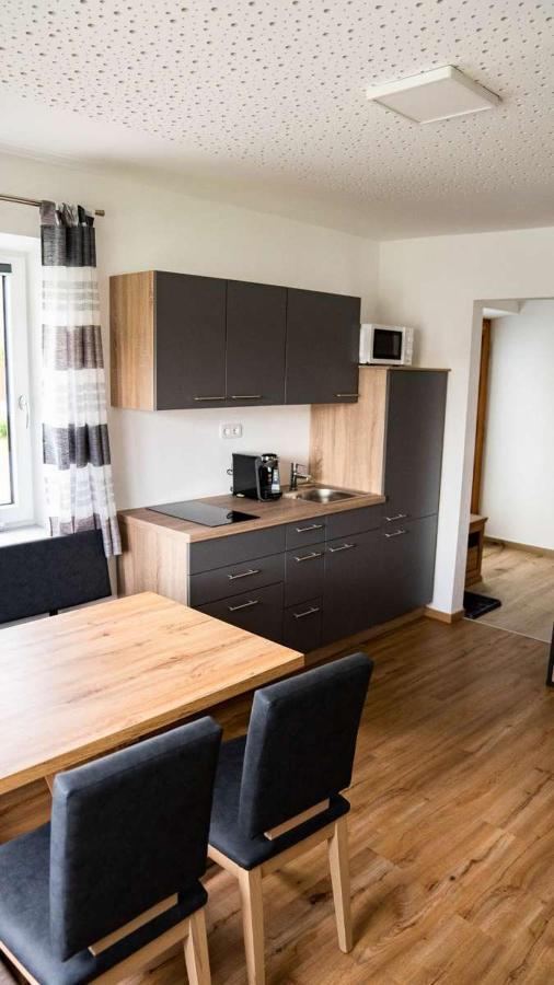 Apartment Am Alpakahof Hahn Grafenschlag المظهر الخارجي الصورة
